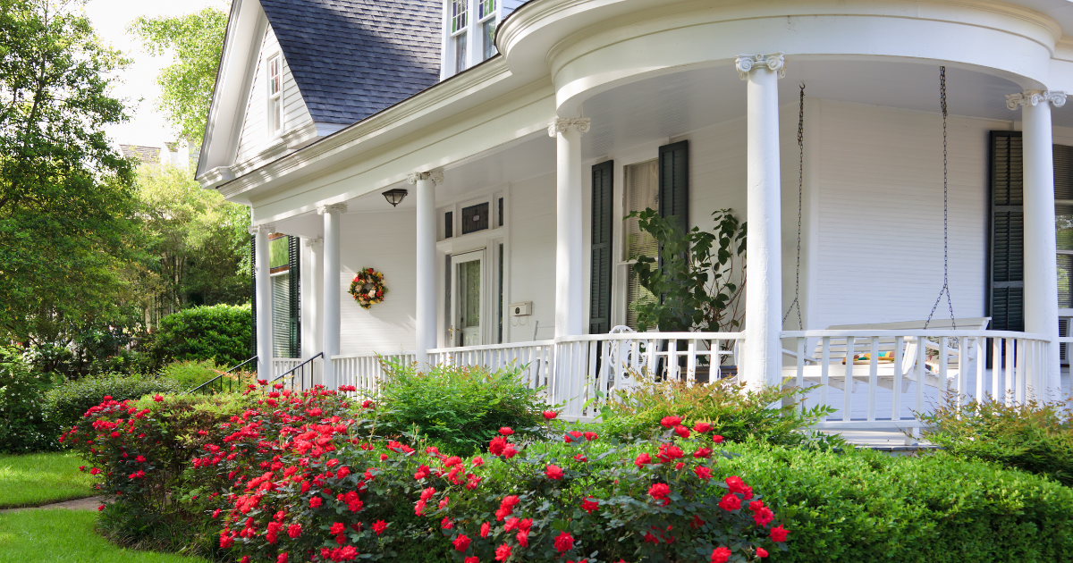 Why Summer Is the Best Time to Sell Along the New England Seacoast